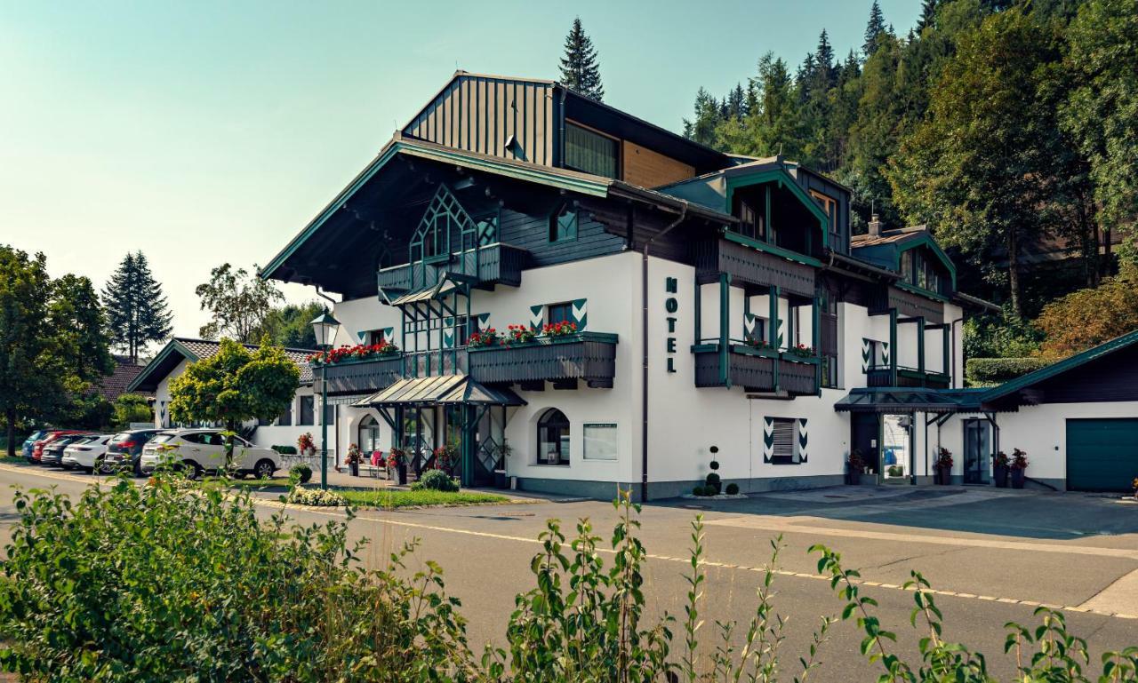 Ride & Relax Aparthotel Schwarz Eben Im Pongau Exterior photo